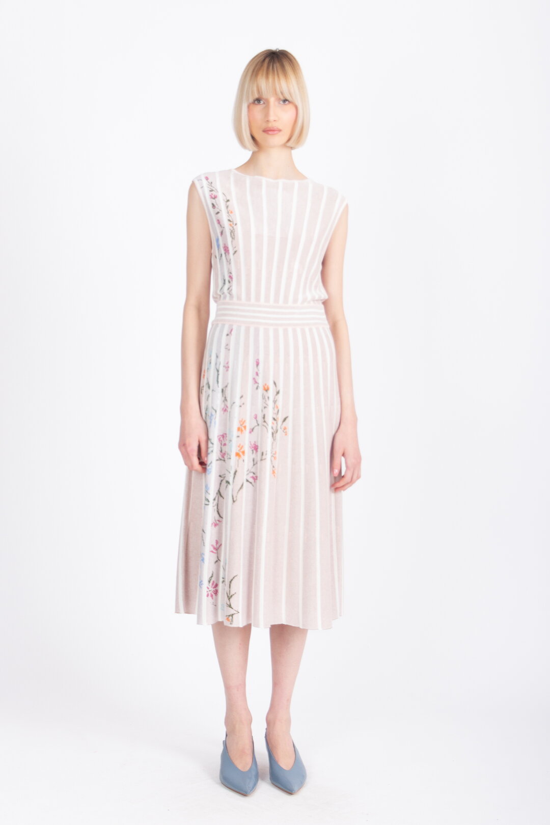 Sleeveless Dress, Floral Pattern Light Pink Wash